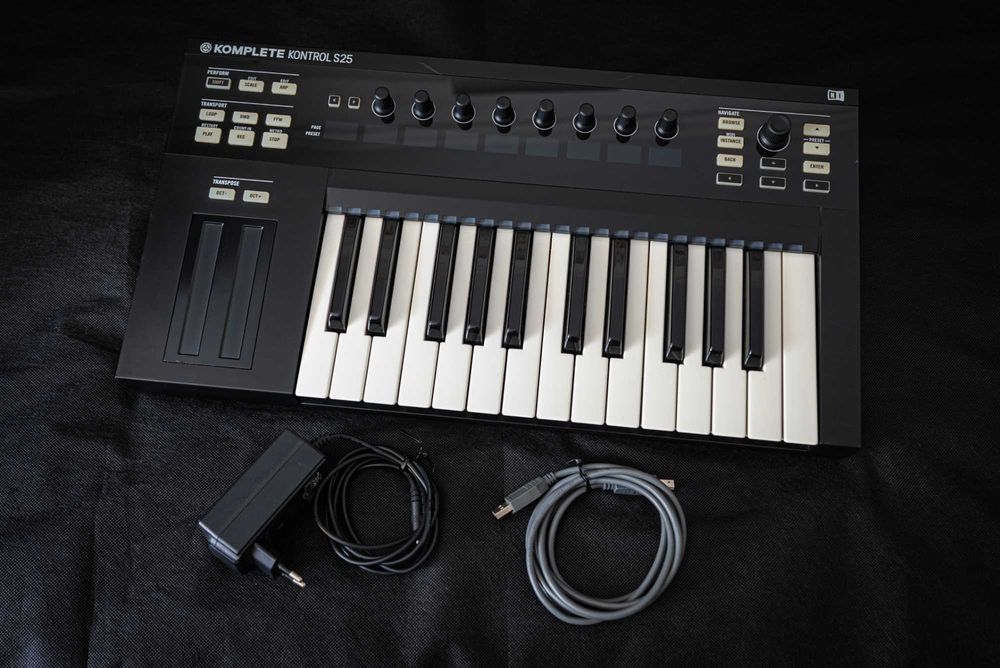 Midi Keyboard controller Native Instruments Komplete Kontrol S25