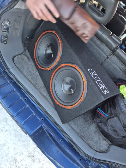 Продам новый Сабвуфер