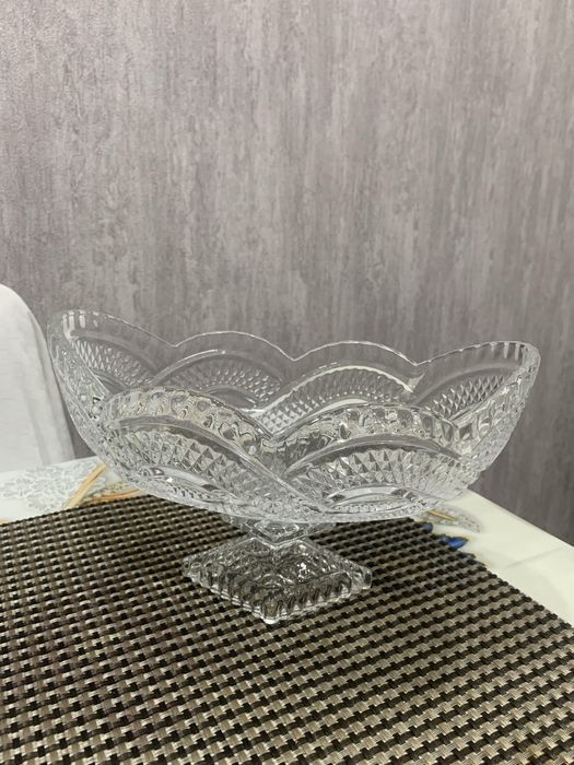 Конфетница ваза хрустальная