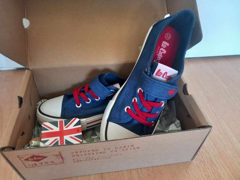 Нови кецове Lee Cooper