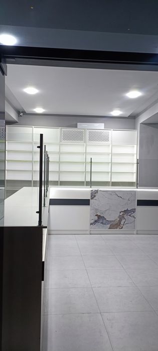 Мебель на заказ для аптек.