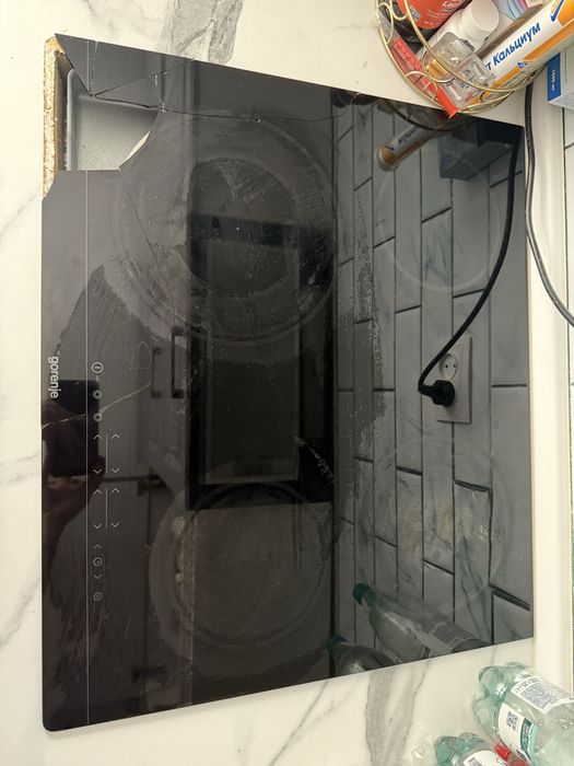 Продам варочную поверхность рабочую.