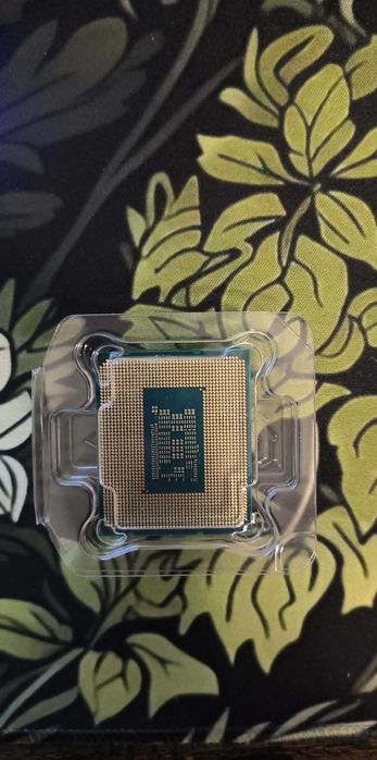 Procesor Intel Alder Lake, Core i5-12400F, in garantie (1.10.2027)