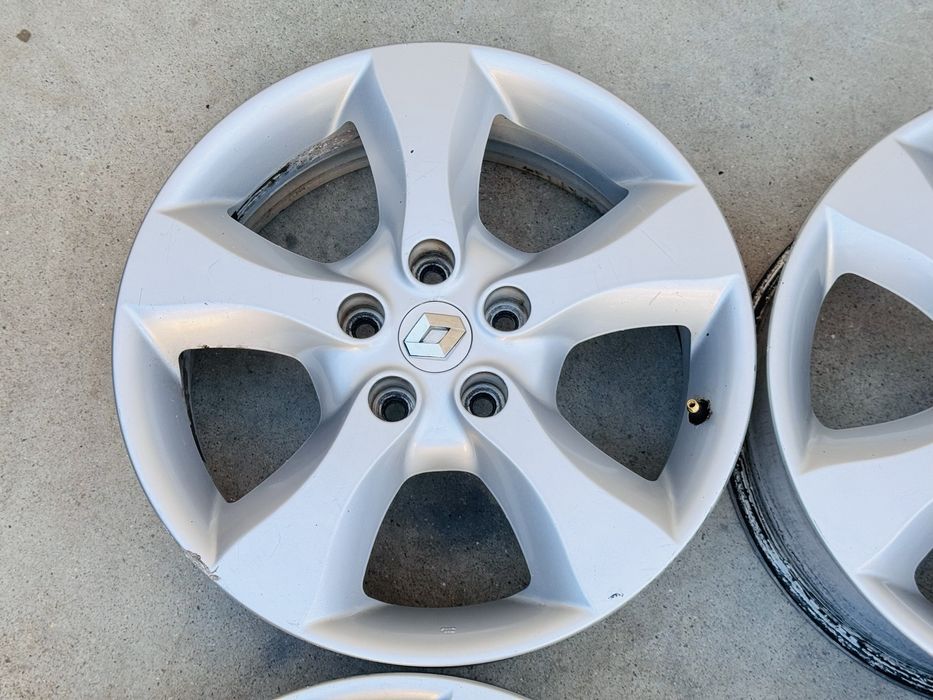 4бр ал Renault 17цола оригинални