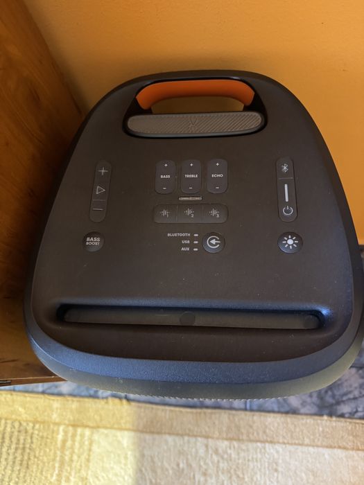 JBL Partybox 310 karaoke