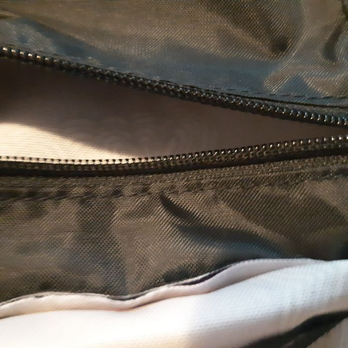 Geanta/borseta "EastPak" crossbody unisex mica, NOUA !
Made in Vietnam