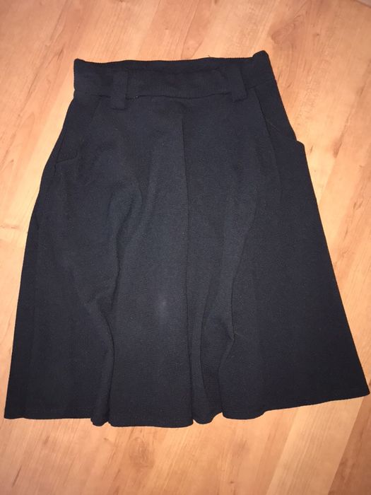 Поли-разкроени и по тялото