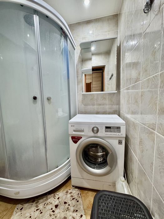 Продается 3 комн кв рядом со СХИ