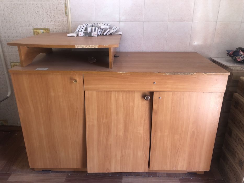 Shkaf +podstavka dlya televizora