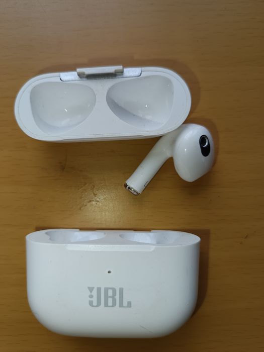 Наушник беспроводной