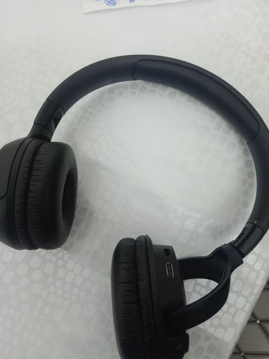 Оригиналный JBL наушник