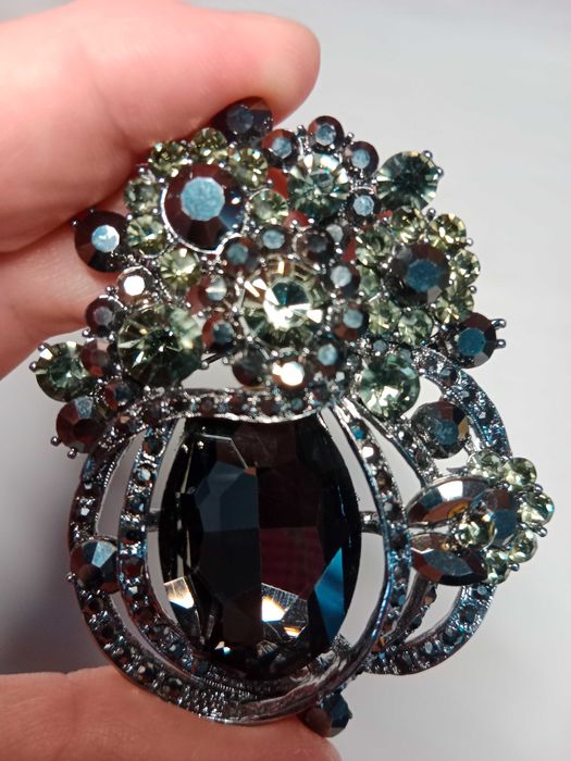 Набор украшений из коралла