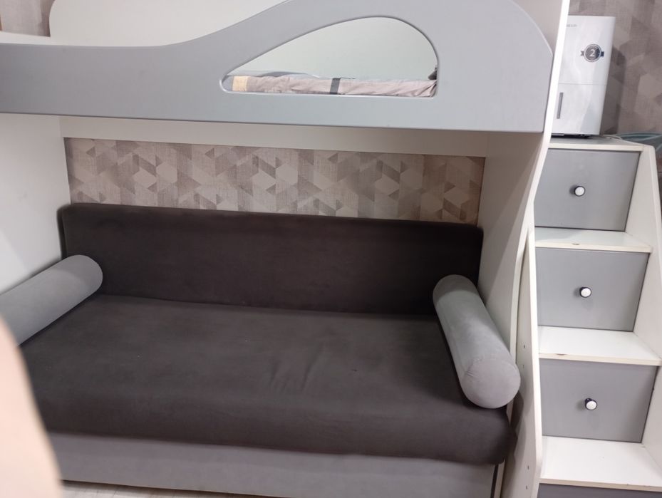 Двухярусная  кровать диван