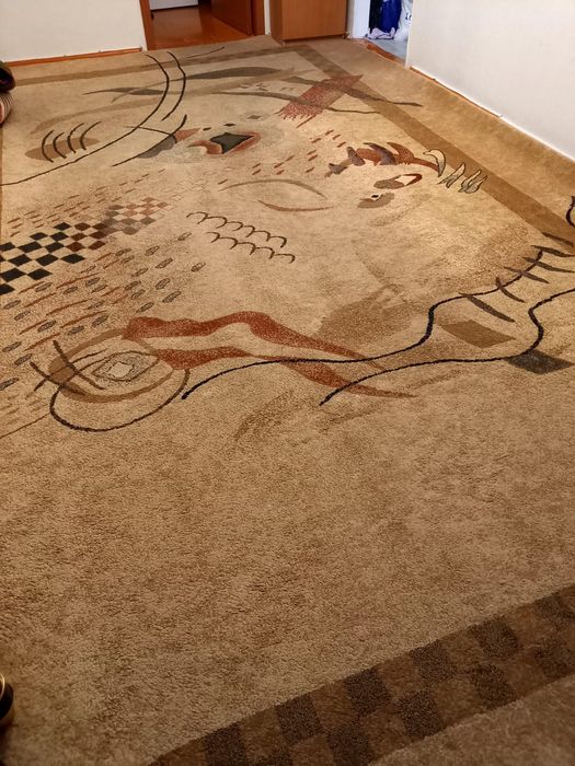 Продам качественный  ковер