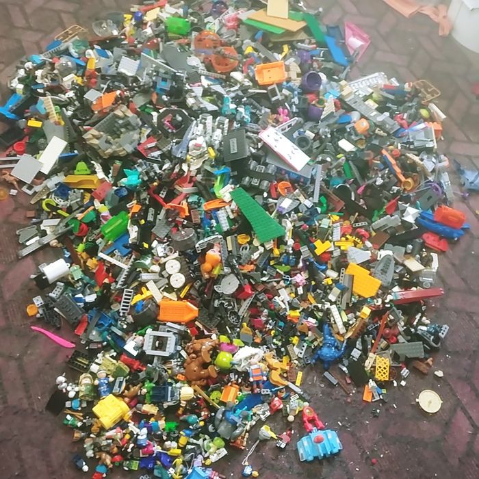 Лего продам расипю 24 кг