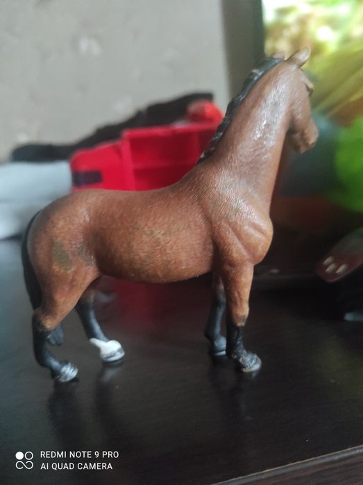 Фигурки  schleich.