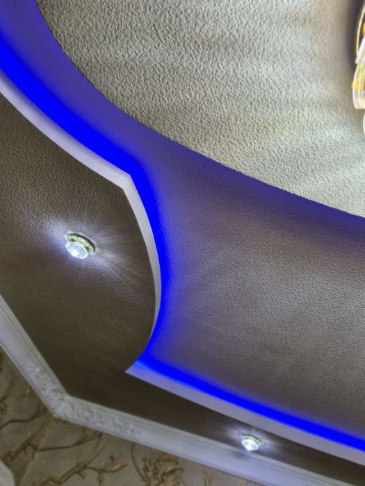 Продаются срочно маленькие потолочные светильники!