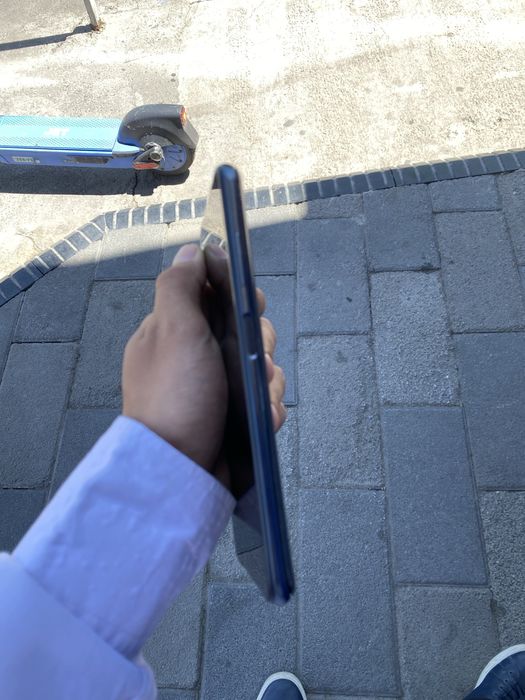 Poco x3 nfs 64gb holati ramsde faqat ekran alishtirsa boldi
