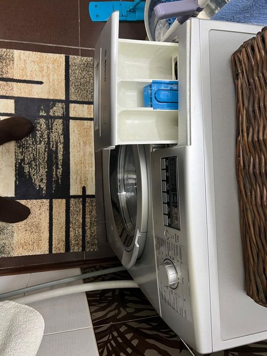 Стриальная машина "Bosсh"