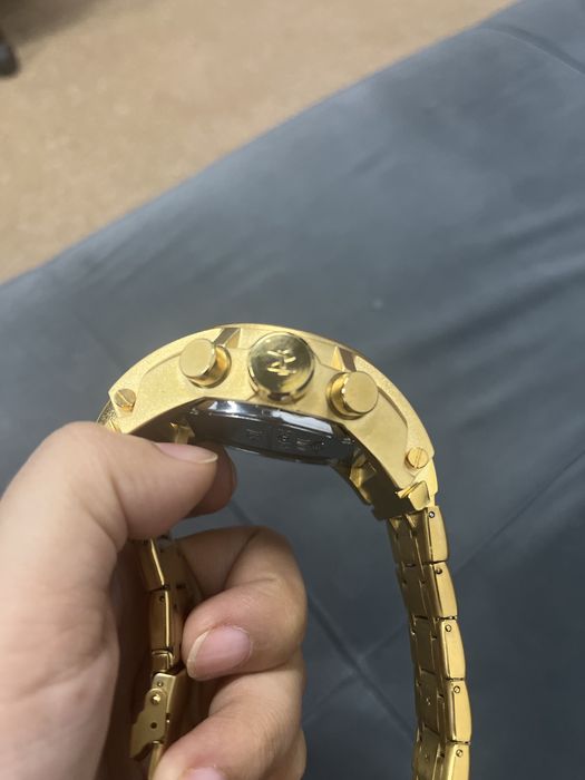 Invicta Bolt zeus