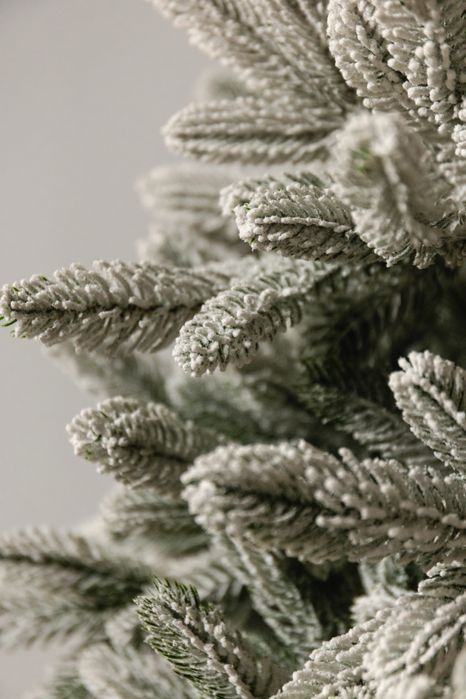 Продам новые снежные елки