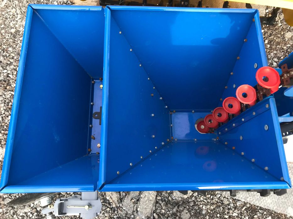 Сеялака за картоф - мини-трактори и мотофрези