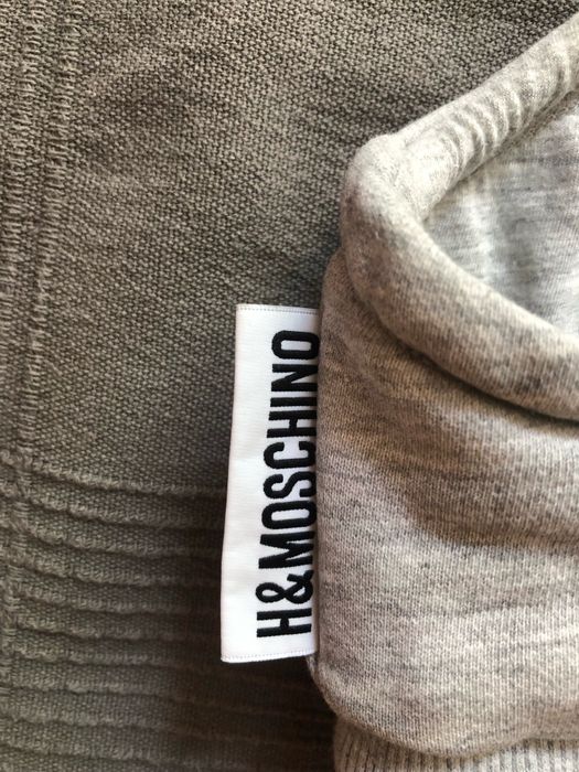 Top h&m moschino