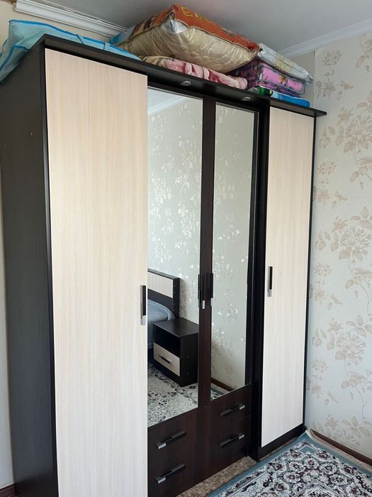 Продам спальний гарнитур