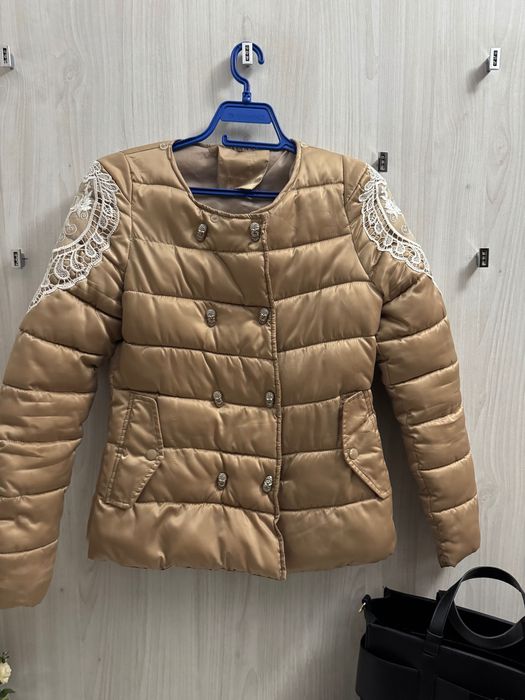 Бежово Яке с бродерия