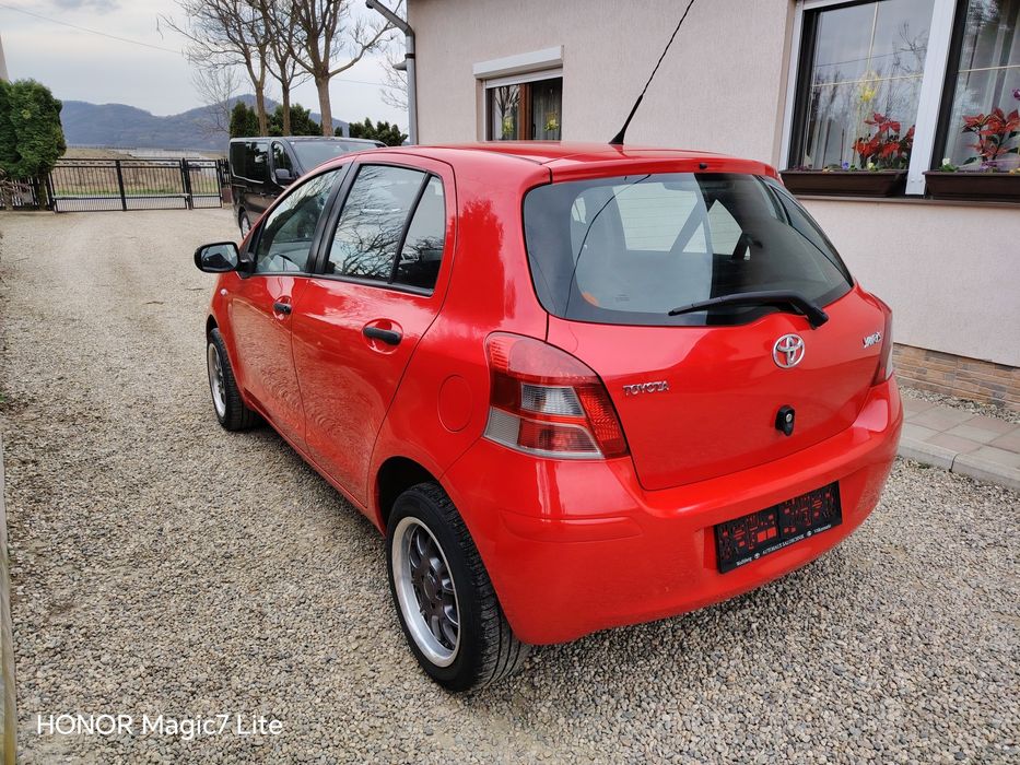 Toyota Yaris 1.0vvt-i  Euro5 an 2011 A/C