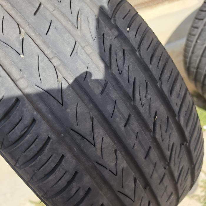 Jante volvo v 60 cu anvelope 235/40R18+ Capcele centrale originale volvo