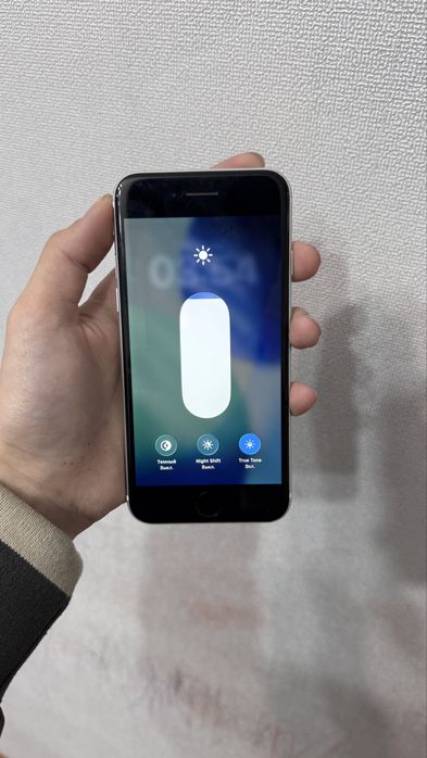 Прод. Iphone SE 2020 / Айфон СЕ 2020