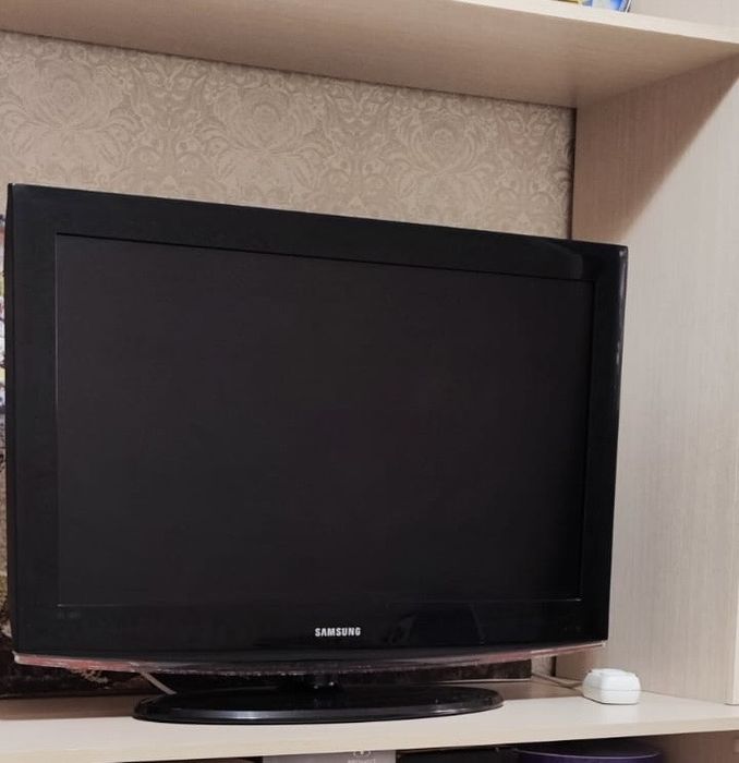 Телевизор Samsung LCD TV