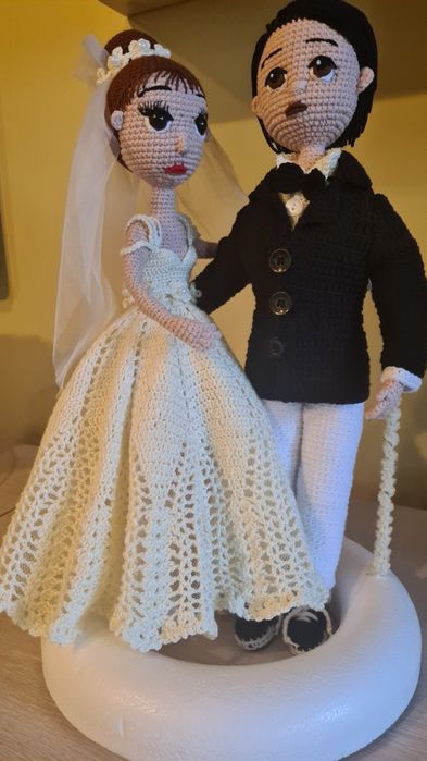 Păpuși croșetate manual