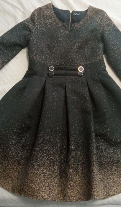 Елегантна дамска рокля