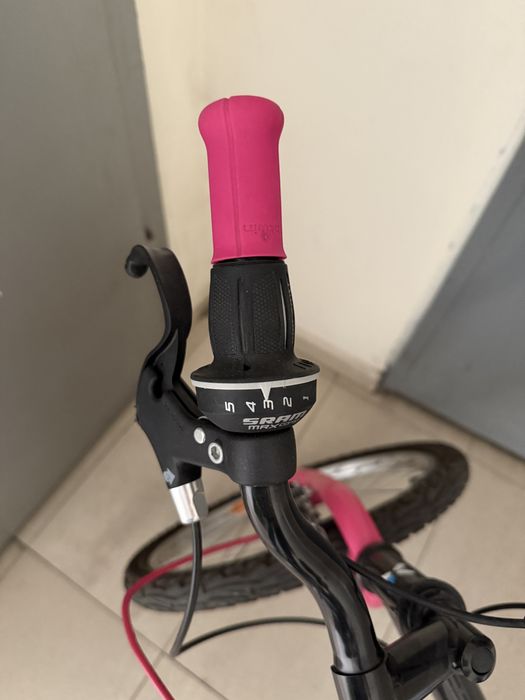 Розово детско колело