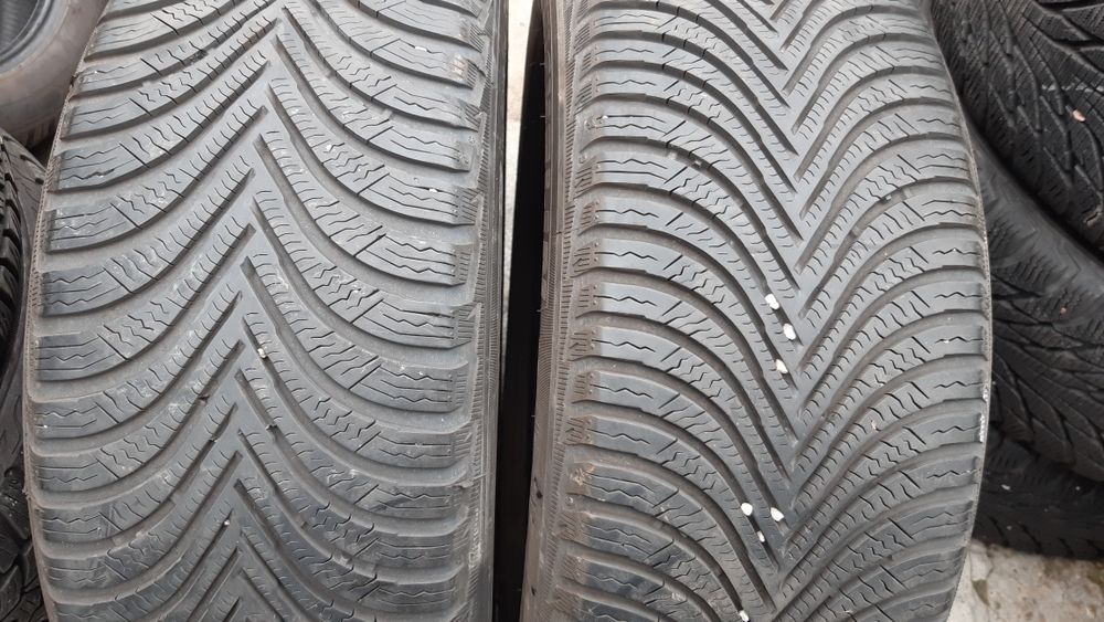 Anvelope 215/55r16 iarnă marca Michelin, Semperit preț 210 lei bucata