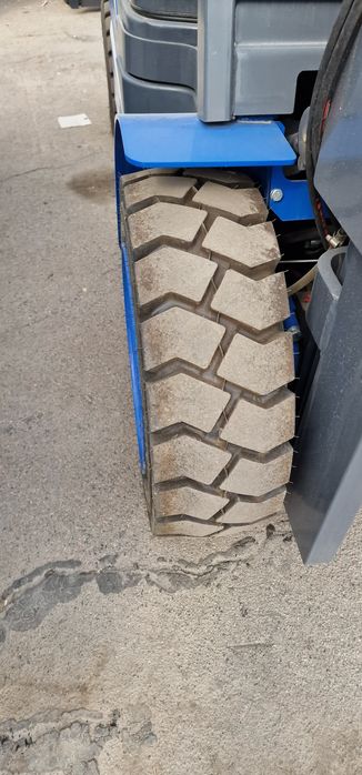 Шины для вилочных погрузчиков