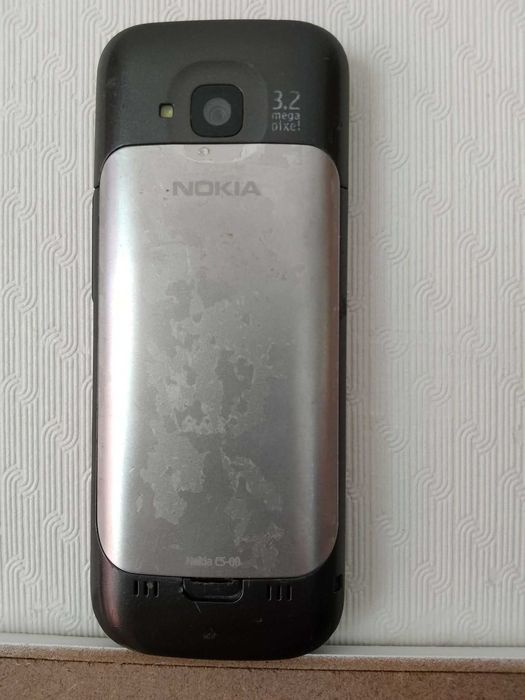 Работещ Nokia C5-00 (Bg меню, кабел за зареждане)
