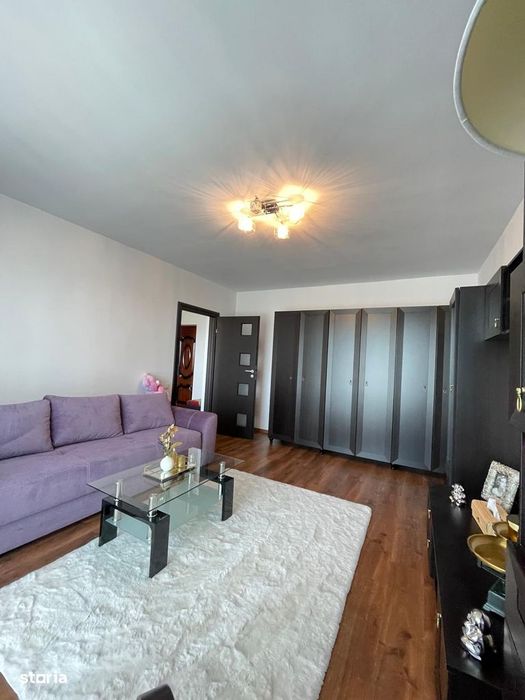 Garsonieră spațioasă de vânzare + loc de parcare | 86.500 €