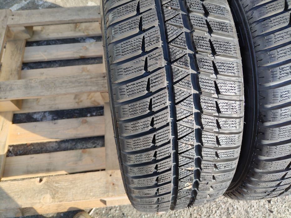 215/55/16 Фалкен ДОТ 2016 г - Чисто нови