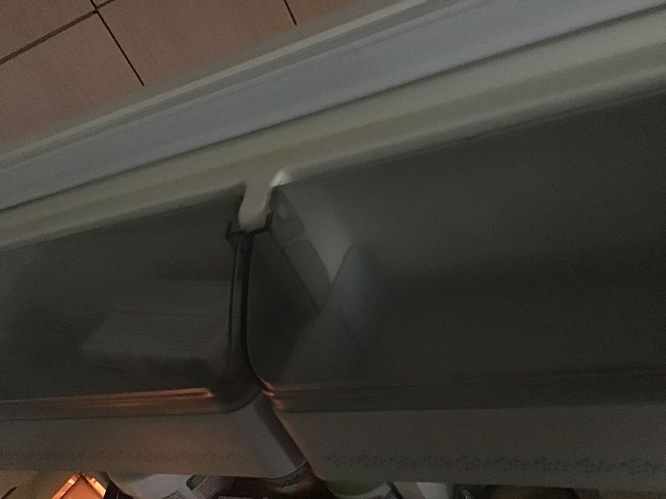 Хладилник BEKO с камера и охлаждащо помещение