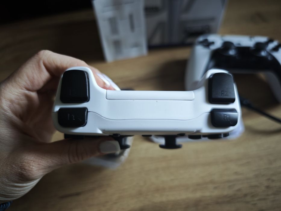 4K Game Stick Pro с 2 безжични контролера