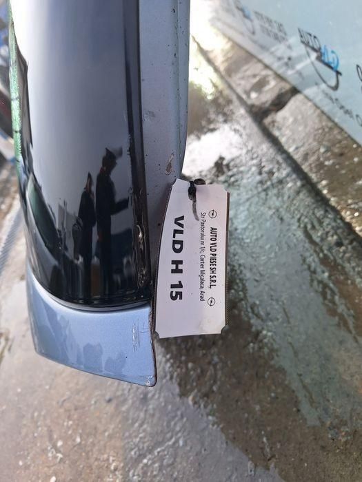 Haion cu luneta Opel Astra H