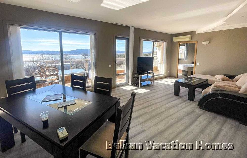 Продава се Тристаен апартамент в Бяла - 124 кв.м за 494 €/кв.м - Снимка #5