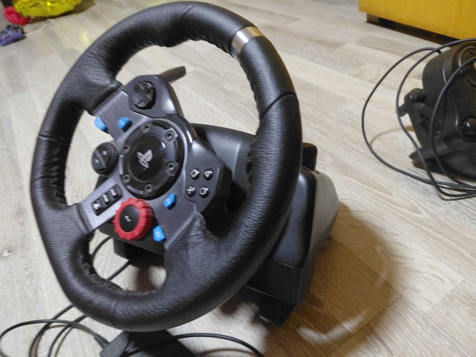 Volan Logitech g29  volan+pedale+schimbator
