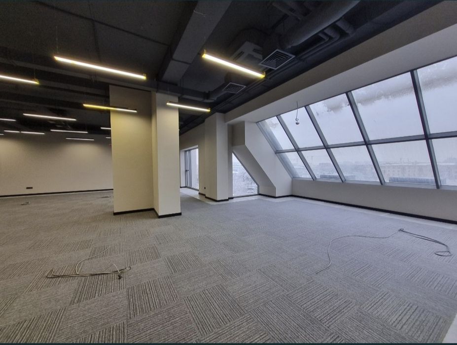 Аренда офиса Бизнесцентр Sapphinur 30 y.e 2м²