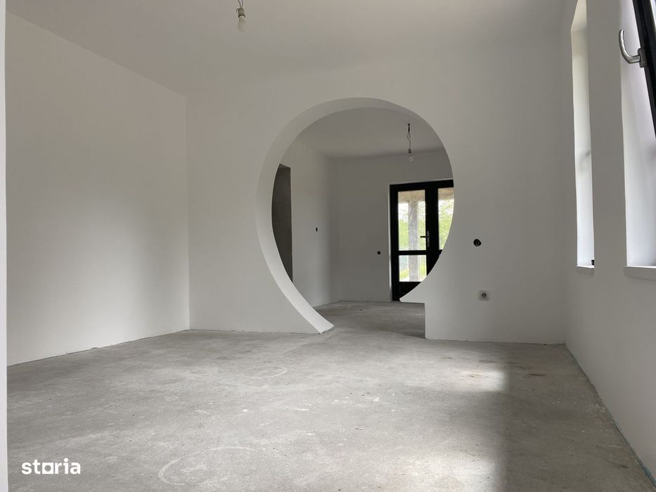 Casă primitoare cu teren generos de 2770 mp, în Adânca – Comision 0%