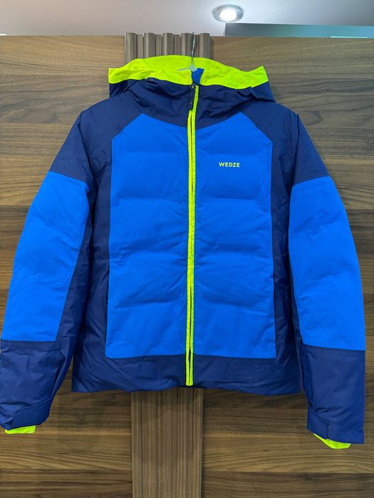 Продавам детско яке за ски