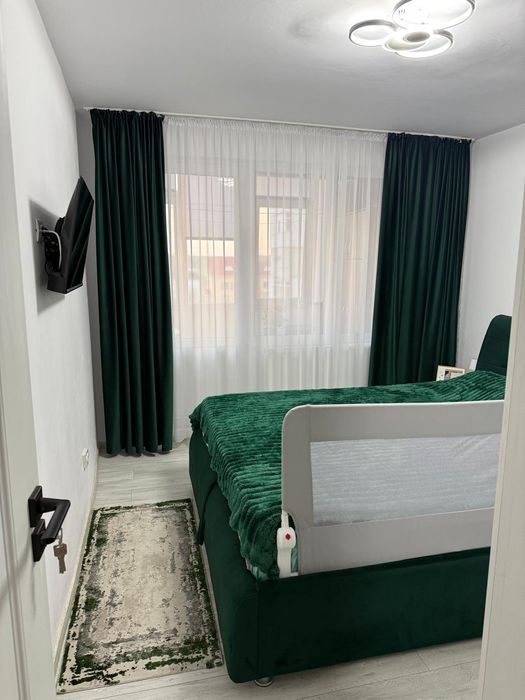 Vând apartament 3 camere ultra central